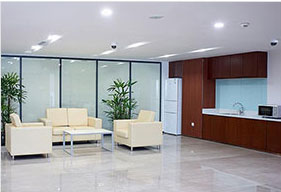 50平米辦公室員工區設計，華山辦公家具廠家推薦商業合作